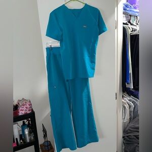 FIGS SET teal Catarina one pocket top size M & Isabel wide leg pants size M